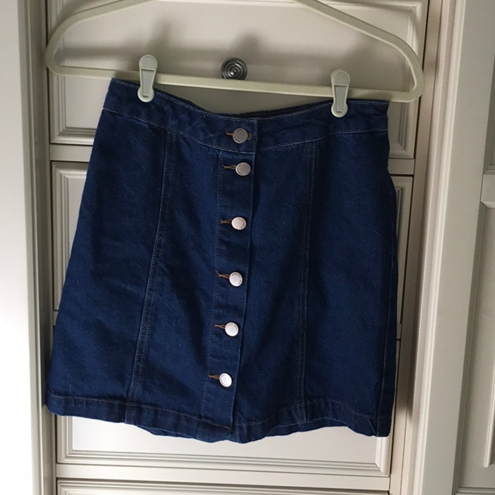 TOPSHOP high waisted, dark wash, button down skirt